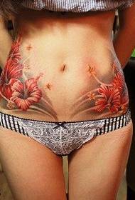 Bedeckung des zarten Mohnblumen-Tattoo-Musters