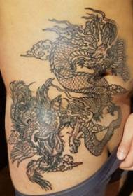 Dragon татуировка фигура мъжки корем черно Dragon Dragon татуировка снимка