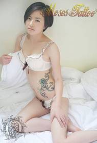 lijepa ljepota trbuh totem uzorak tetovaža preporučena slika