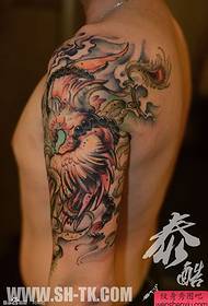 model de tatuaj braț bărbătesc bărbătesc trei mărgele