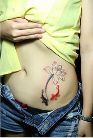 Красиво коремче, красиво изглеждащи снимки на татуировки калмари от лотос с мастило