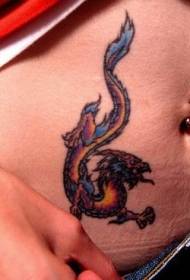 magen farget drage tatoveringsmønster