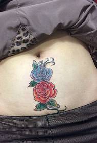 bellezza sexy pancia blu fiore rosso tatuaggio speciale bello