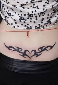 ένα σύνολο της μέσης και της κοιλιάς εξαιρετικά σέξι τατουάζ αμπέλου