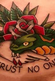 gyvatės ir gėlių tatuiruotės modelio berniukų pilvo gyvatės ir gėlių tatuiruotės nuotraukos