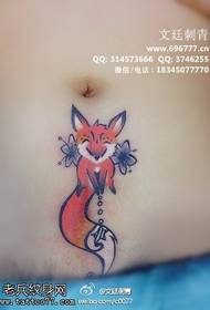 grazioso modello di tatuaggio volpe correttore
