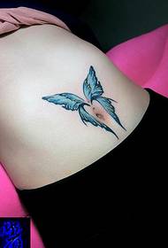 Живіт колір татуювання метелик кольором