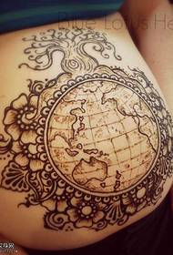 buik mooi globe tattoo patroon