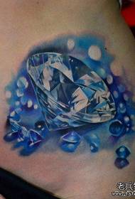 女生腹部漂亮梦幻的一幅彩色钻石纹身图案