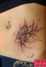 Uzorak tetovaže trbuha: Uzorak tetovaže leptira u trbuhu