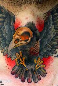 Modello del tatuaggio del corvo del collo