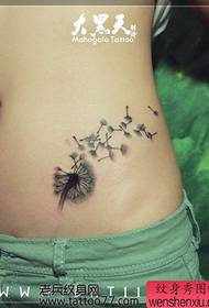 padrão de tatuagem de dente de leão bonito de abdômen de meninas