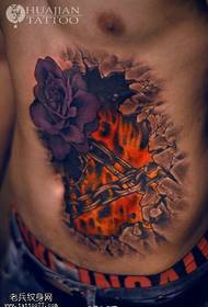 imagens de tatuagem de rosa em chamas de chão colorido abdominal