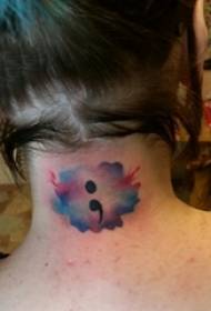 zadní krk tetování dívka na zadní straně krku barevný symbol Tattoo obrázky