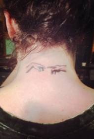 Tatuering i rygghals tjej i nacke färgad hand tatuering bild