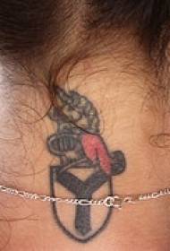 vzor tetovania štít na krku