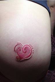 Лепота задњице прелепо изгледа шарени љубавни тетоважа узорак