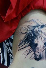 tattoo ຫົວມ້າກ່ຽວສະໂພກ