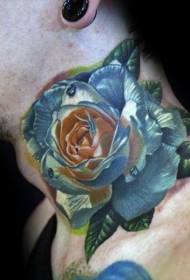 Immagine del tatuaggio con rose colorate sul collo e gocce d'acqua