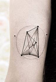 Big geometry prick mutsara wakasarudzika tattoo maitiro