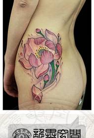 kalça güzel görünümlü lotus dövme deseni
