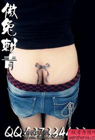 pattern ng kagandahang popular na hip tattoo bow