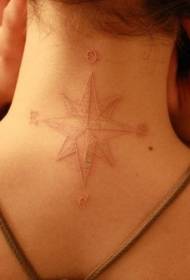 modello femminile del tatuaggio di simbolo dell'inchiostro bianco del collo