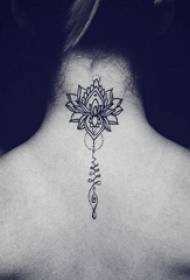 desain tato leher gadis gambar tato lotus hitam