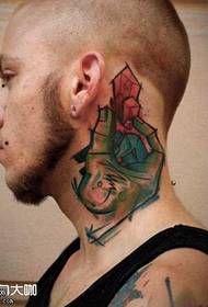 cuello mano diamante rojo tatuaje patrón