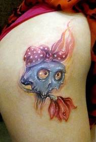 modello del tatuaggio dell'anca: modello del tatuaggio dell'arco del cranio di colore dell'anca