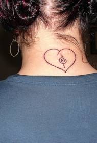 tatueringsmönster för hjärta och anteckningar på den kvinnliga halsen