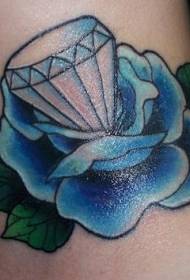 blauwe roos en diamant tattoo patroon