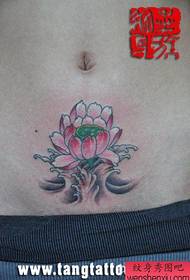 fanm nan vant bèl-kap lotus modèl tatoo