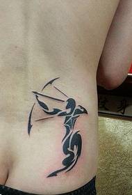 Anqing Huangyan Art Tattoo Show Bar Tattoo działa: biodra Strzelec wzór tatuażu