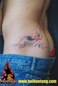 modello del tatuaggio del cuore di piccole ali dell'anca