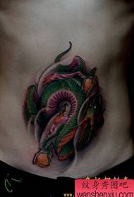 tatuu di tatuaggio di colore di panza maschile di drago