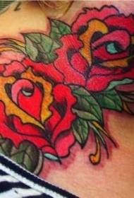 foto del tatuaggio rosa antico di colore collo