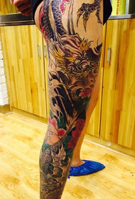 klasični uzorak tetovaža nogu cvjetni domicilni cvijet