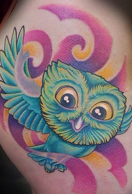 Tatuaggio di gufo super carino di natiche di bellezza sexy