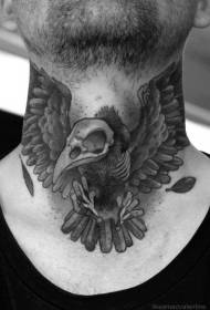 Татуировка на шею с изображением черепа птицы