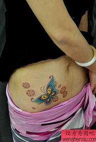 modèle de tatouage papillon et fleur de cerisier beauté ventre belle couleur