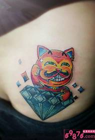 tatuagem de personalidade de tigre de diamante no quadril