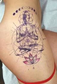 9 naispuolista reiteen seksikäs tatuointi sivulla toimii malli arvostusta