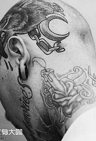 ຮູບແບບ tattoo wolf ຄໍ