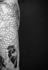 hip point thorn line koi tattoo pattern