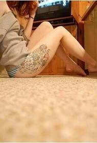 mode liten kvinna höft personlighet tatuering bild