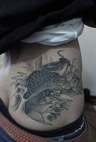 talie și șold model tradițional de tatuaje de calamar