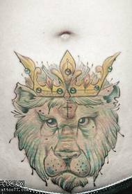 abdomenkoloro dominanta leona krono tatuaje funkcias dividita de la tatuada halo