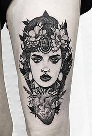 patrún ceatha tattoo cailín scoile sexy Eorpach sexy