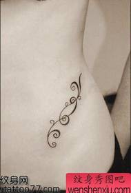 addome di bellezza bellissimo modello di tatuaggio di vite totem
